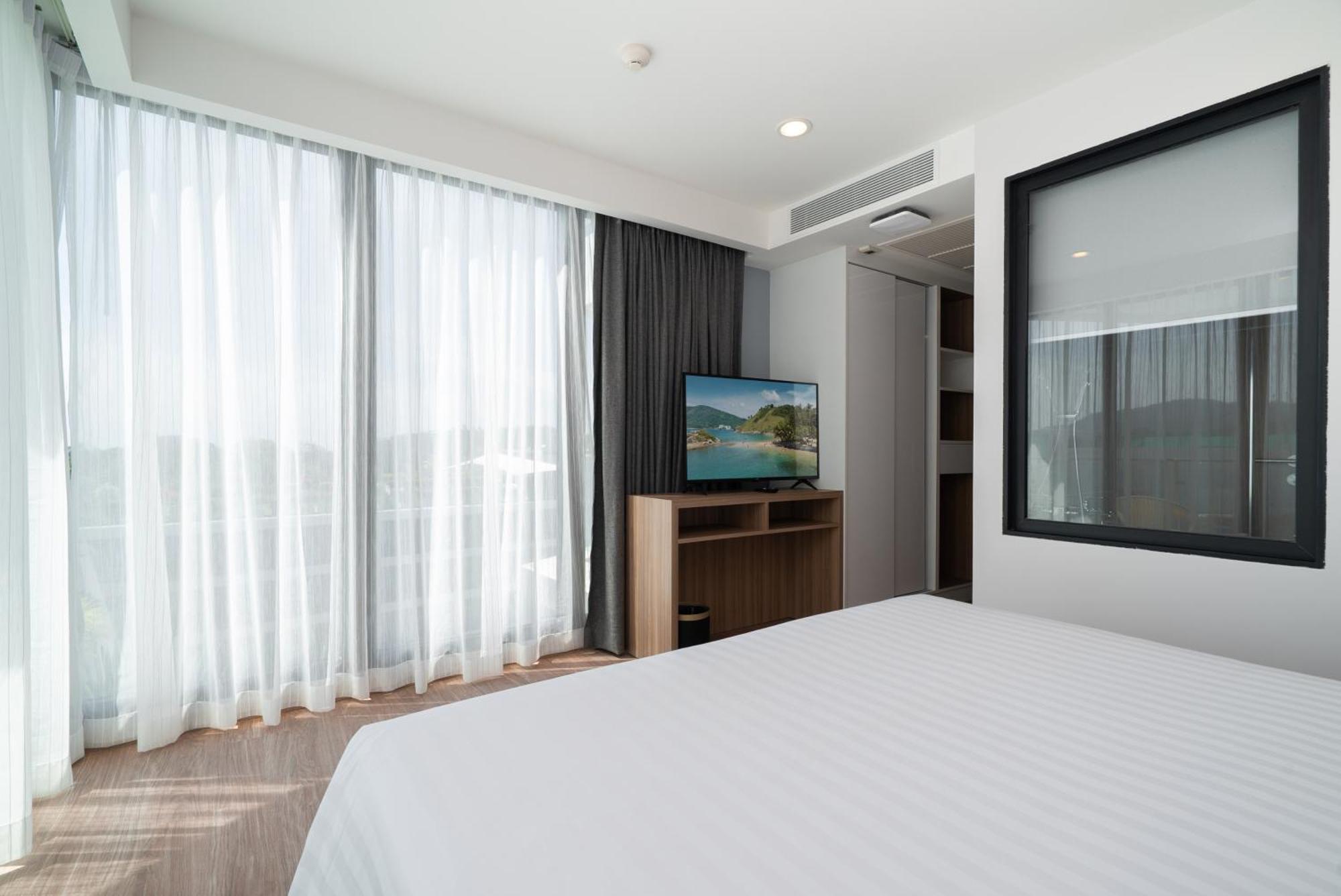 Wekata Luxury Strand Kata